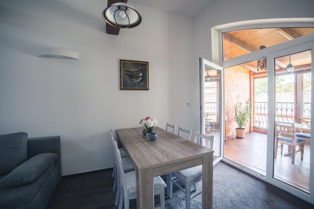 Apartmany U Papousku Jindřichŭv Hradec Zewnętrze zdjęcie